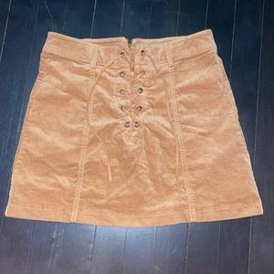Forever 21 WOMEN’S SHORT SKIRT
